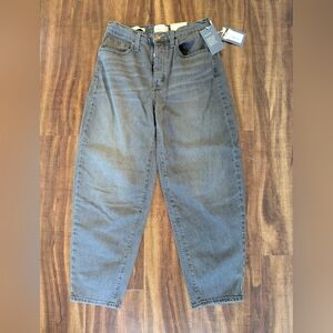 Universal Thread Balloon Jean